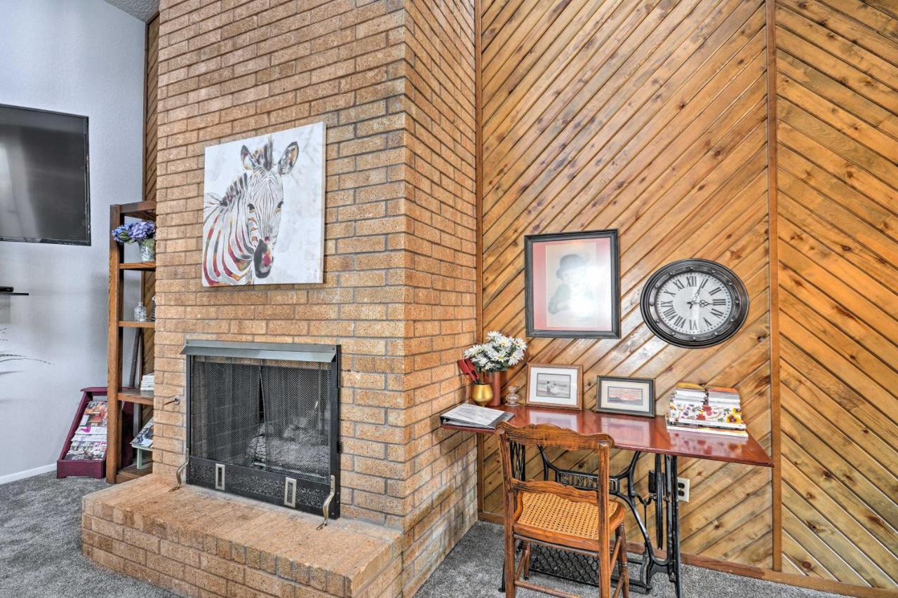 Townhome With Grill Near Ttu And Downtown! Holiday home Lubbock