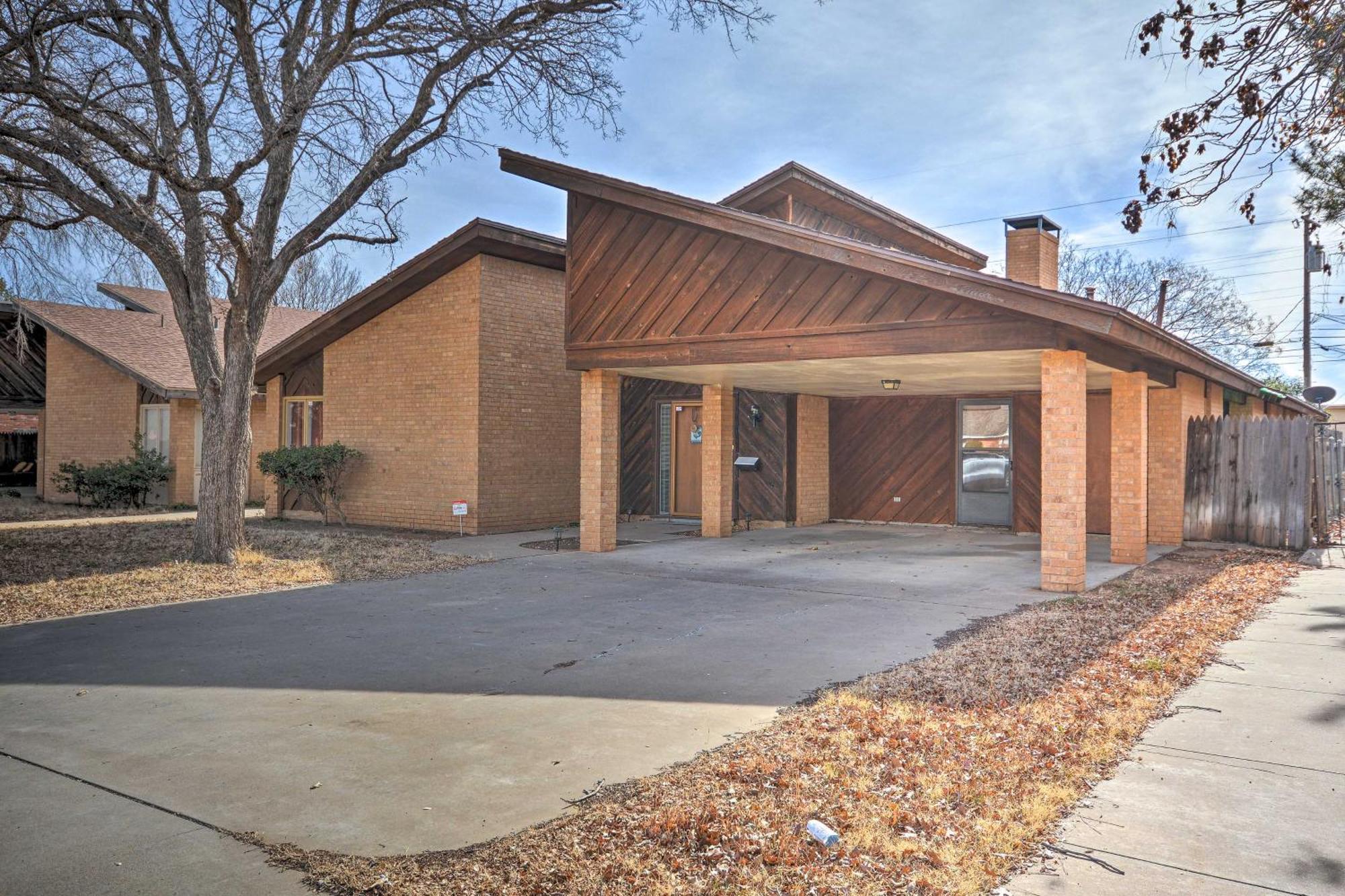 Townhome With Grill Near Ttu And Downtown! * Lubbock